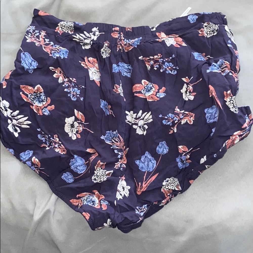 Shorts - Picture 2 of 2